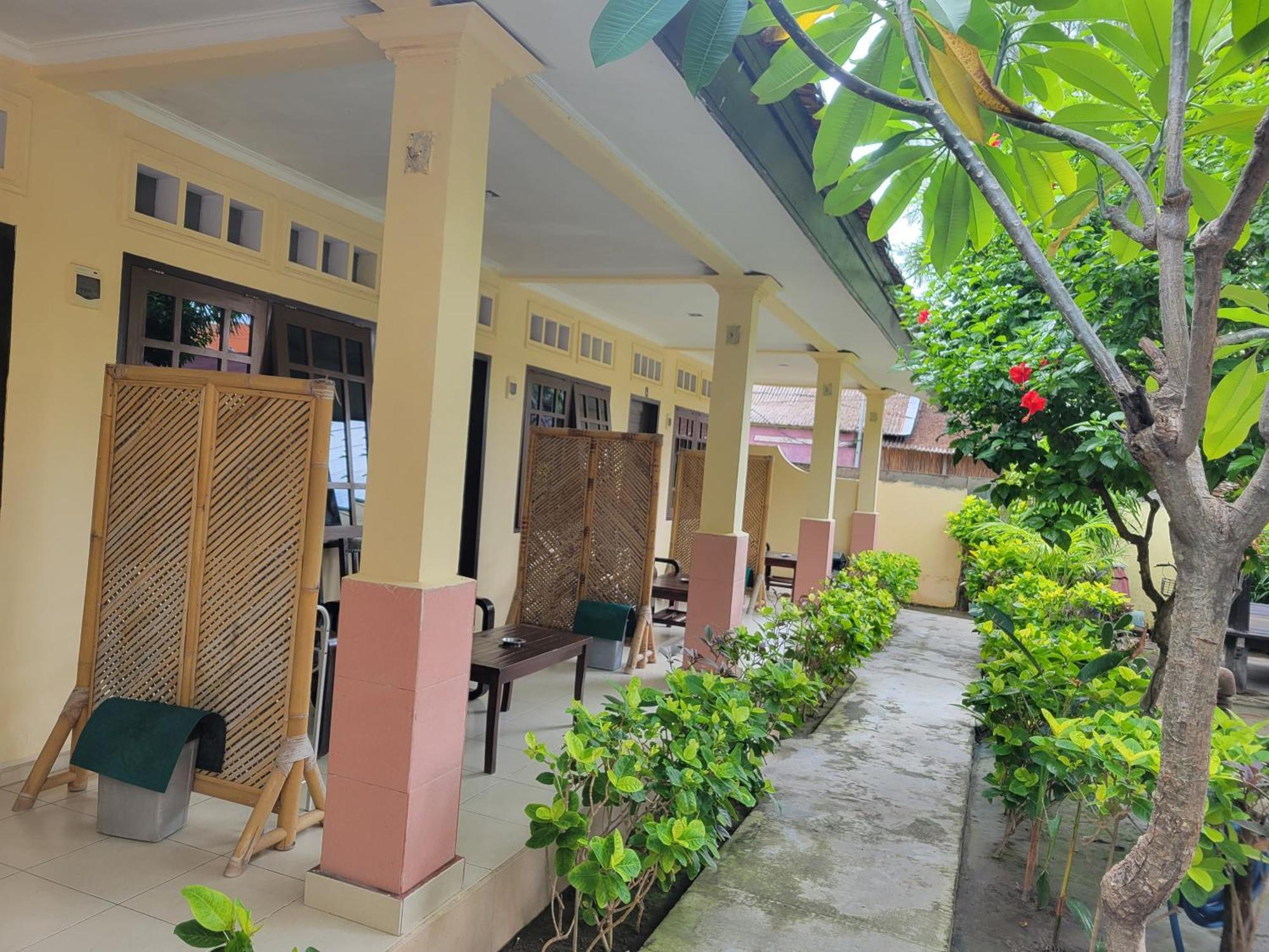 Koi Gili Guest House Gili Trawangan Esterno foto